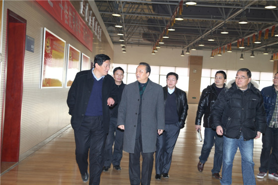 鄂州经济开发区党委刘书记一行莅临公司参观指导工作(图2) 烟台地暖,烟台金牛地暖,烟台地暖安装,烟台地暖哪家好,烟台地暖公司